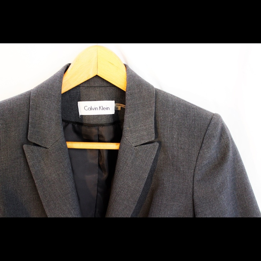 Calvin Klein • Dark Gray Blazer • Size 6